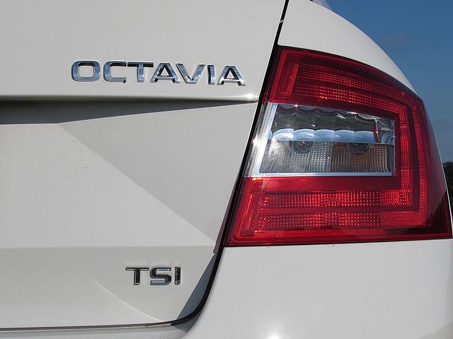 Jaké jsou doporučené značky autobaterií pro Škoda Octavia 1.9 TDI 2001?